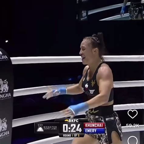 bkfc girl flashes after win|VIDEO: BKFC fighter flashes her breasts in NSFW KO。